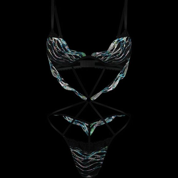 NWT Victoria's Secret Siren Shimmer Embroidery Strappy Teddy - Picture 5 of 15